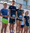 Bild: Strahlende Sieger: Rico Bogen (2.v.l.) und seine Schwester Bianca.