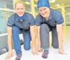 Bild: Die Olympiamedaillengewinnerinnen Tina Dietze (l.) und Annekatrin Thiele vom 12-4-12-Team der LVZ gehen als Erste und Fünfte der Sportjournalisten-Vorauswahl ins sächsische Umfrage-Rennen.