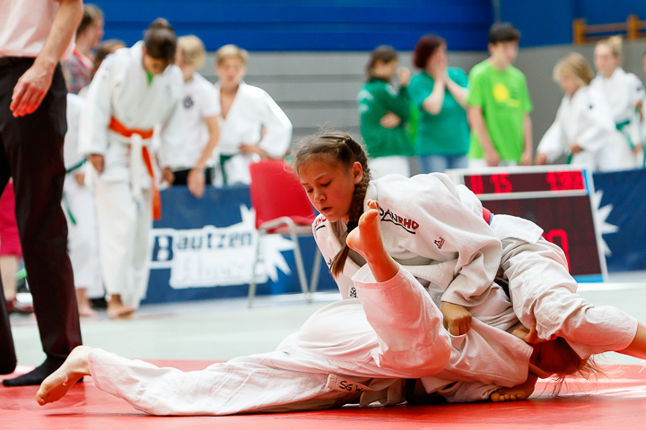 Obenauf: Judo-Hoffnung Nicole Stakhov von RBS Leipzig gewinnt souverän Gold bei den Landesjugendspielen. Obenauf: Judo-Hoffnung Nicole Stakhov von RBS Leipzig gewinnt souverän Gold bei den Landesjugendspielen.