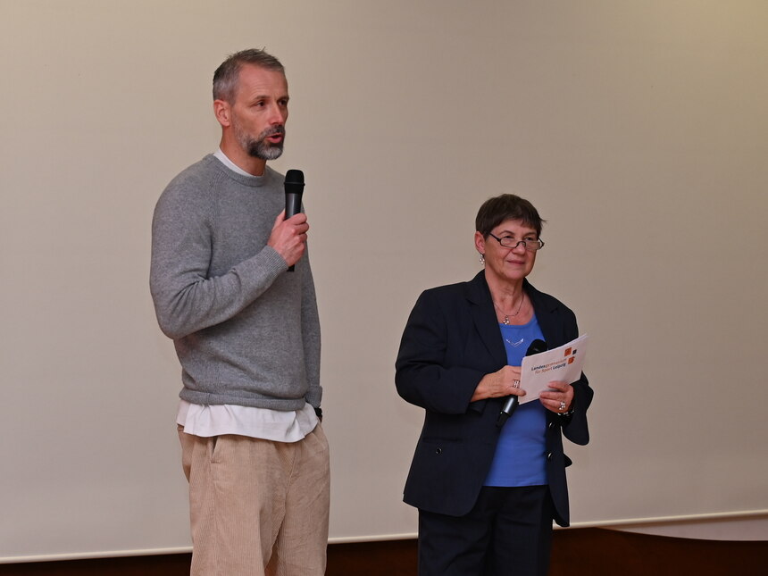 Foto: Marco Rose und Elke Ritschel auf der Bühne.